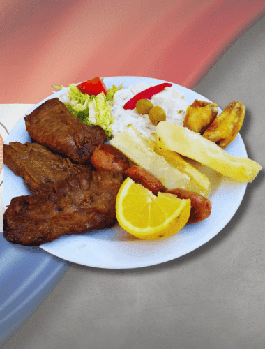 Plato de comida paraguaya Villaverde